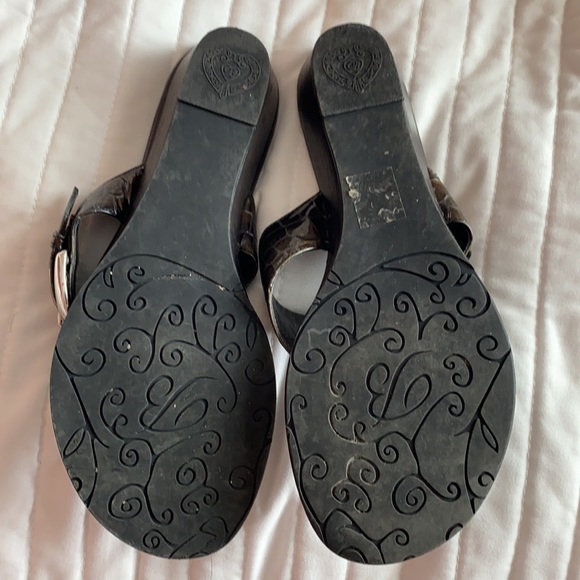 Brighton Sandals - Picture 2 of 3